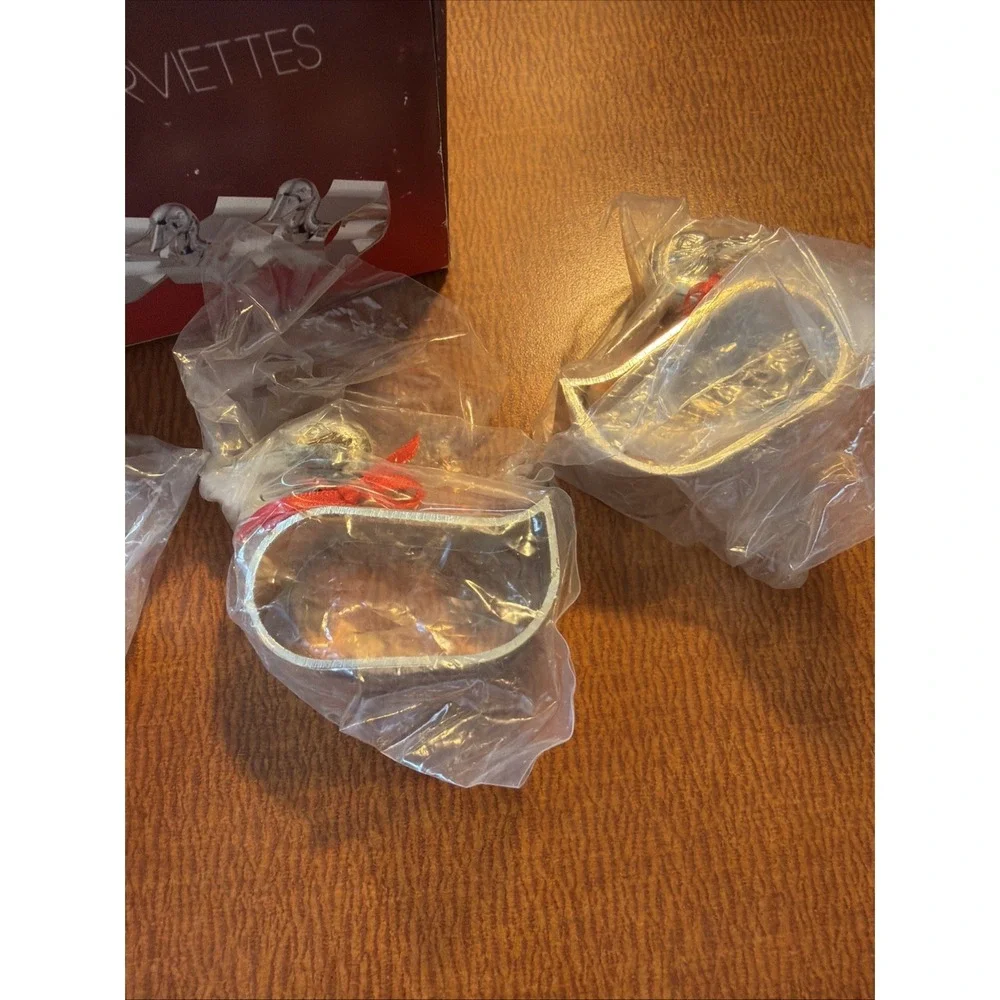 Vtg Set of 4 Silverplated Duck Napkin Rings - FB Rogers F949